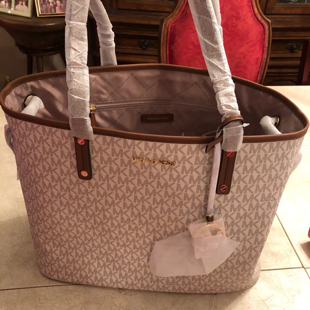 Michael kors jet set travel bag - Picture 2 of 3